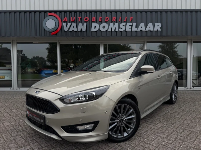 Ford Focus Wagon 1.0 ST-Line uit 2017